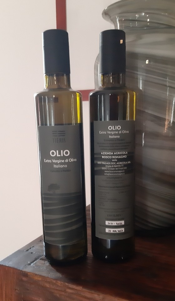 JUST FRIENDS SOCIETA' AGRICOLA  A  R.L.