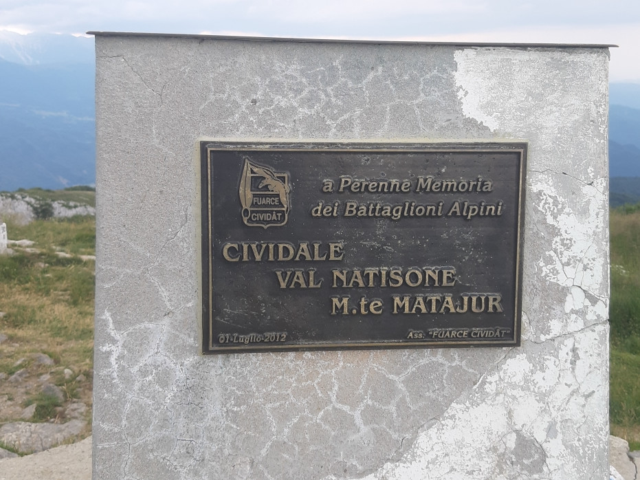 JUST FRIENDS SOCIETA' AGRICOLA  A  R.L.