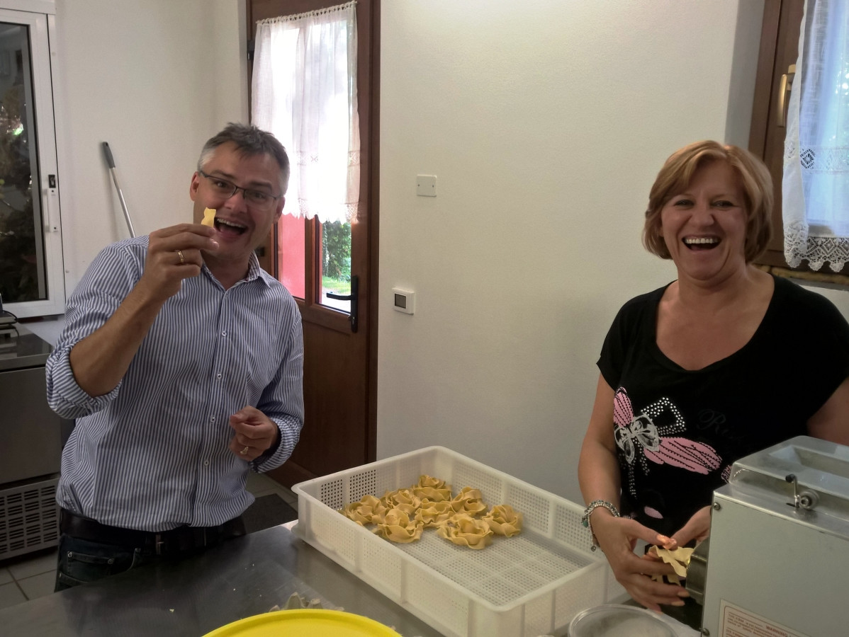 JUST FRIENDS SOCIETA' AGRICOLA  A  R.L.