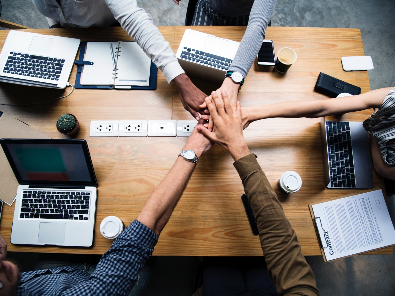 JUST FRIENDS SOCIETA' AGRICOLA  A  R.L.