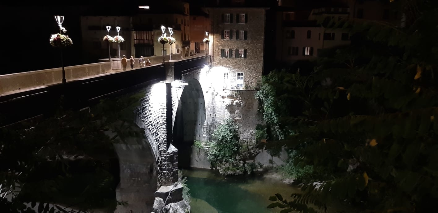 JUST FRIENDS SOCIETA' AGRICOLA  A  R.L.